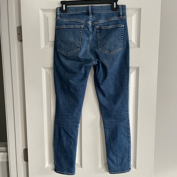 GAP True Skinny High Rise Jean in Medium Indigo - Picture 3 of 8